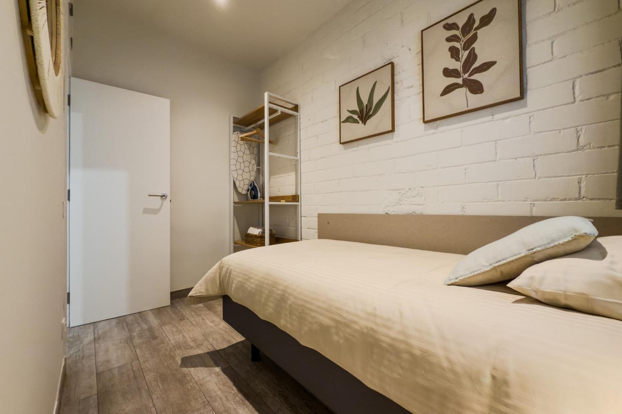 Novus Homes Barcelona Santa Eulalia L'Hospitalet de Llobregat Exterior foto
